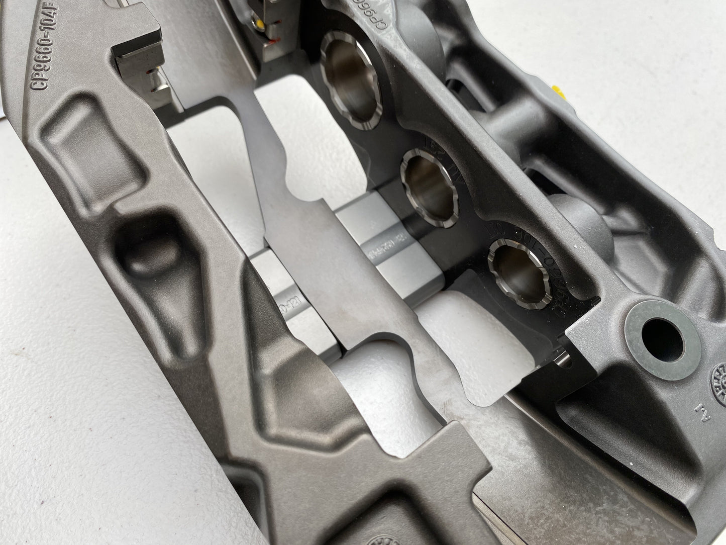 AP Racing CP9660 6 Piston Calipers RHS / LHS Set - Vega Autosports