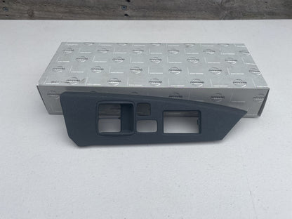 Power Window Switch Panel (Driver Side) to suit Nissan Skyline R34 GTR / GTT (Coupe) - Vega Autosports