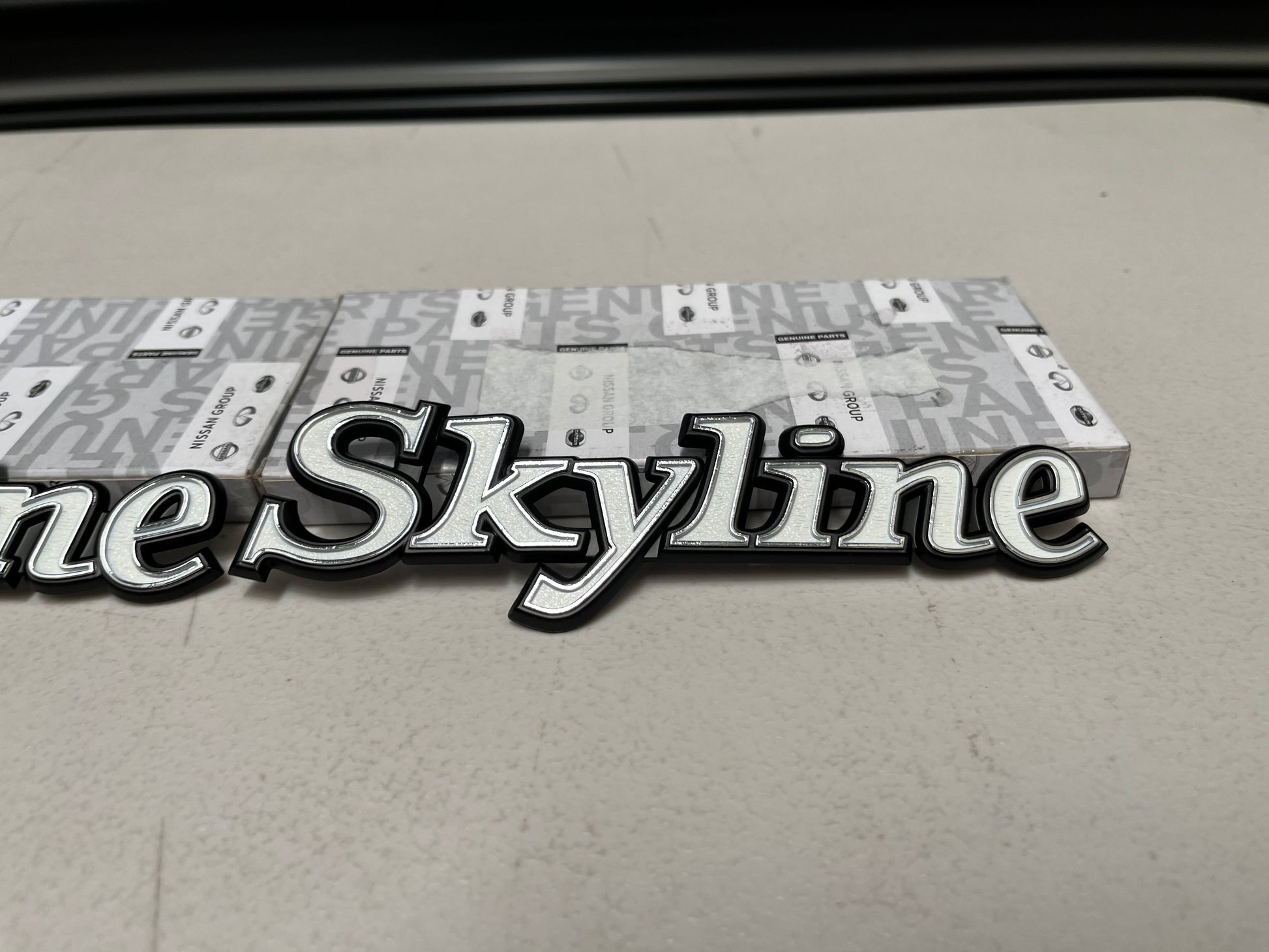 'Skyline' Side Emblem Set to suit Nissan Skyline C110 Kenmeri - Vega Autosports