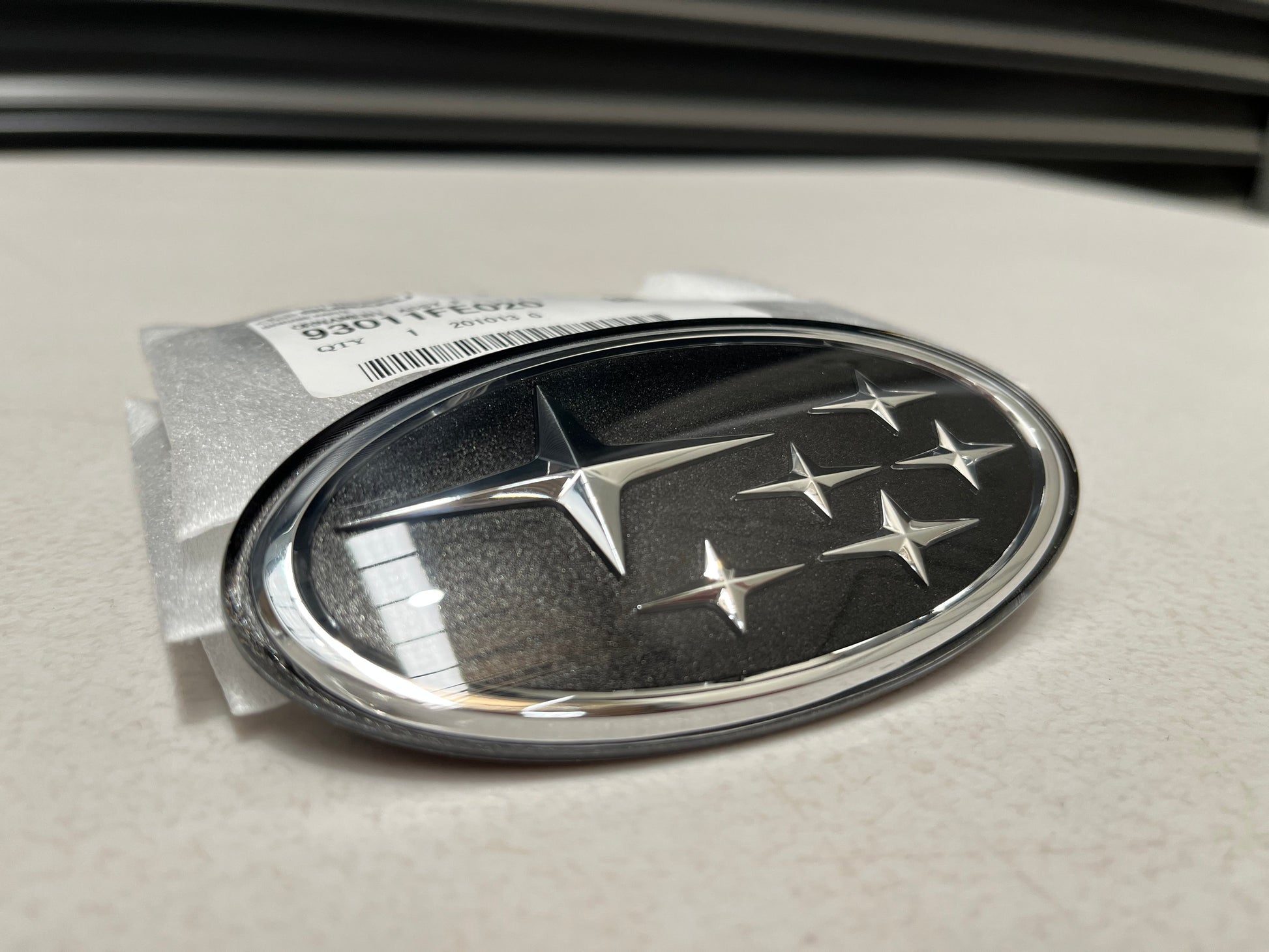 Front Grille Emblem (Black) To Suit Subaru Wrx Gg Gd Outback Rs 2002 Emblems Badges And Decals