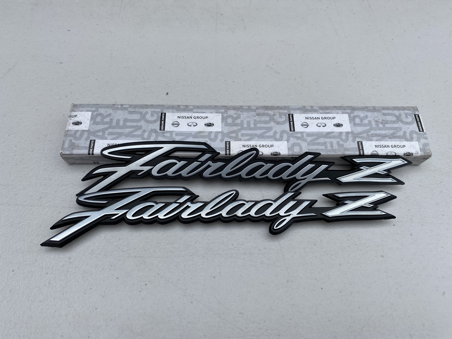 'Fairlady Z' Emblem Set to suit Datsun 240Z S30 - Vega Autosports