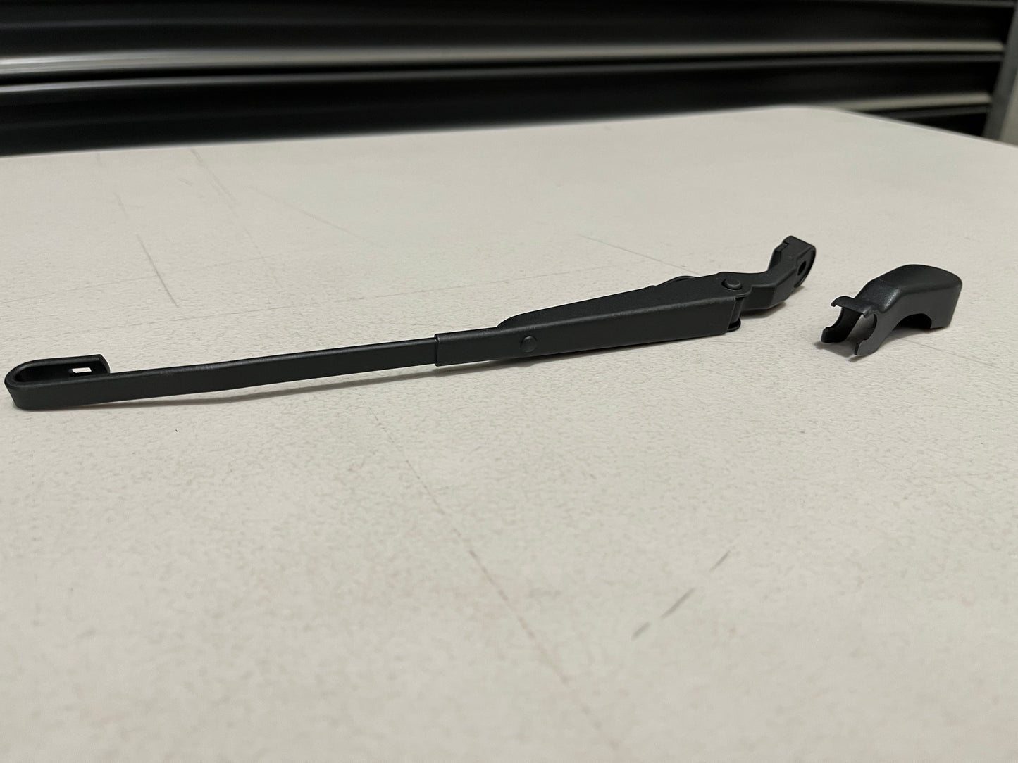 Rear Wiper Arm Assembly To Suit Mitsubishi Lancer Evolution 4 / 5 6 6.5 Cn9A Cp9A Exterior