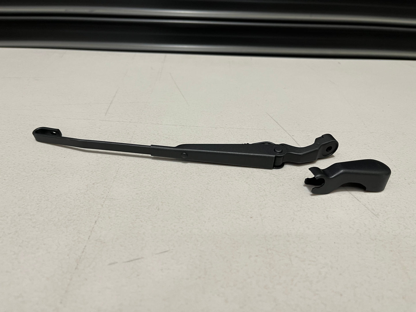 Rear Wiper Arm Assembly To Suit Mitsubishi Lancer Evolution 4 / 5 6 6.5 Cn9A Cp9A Exterior