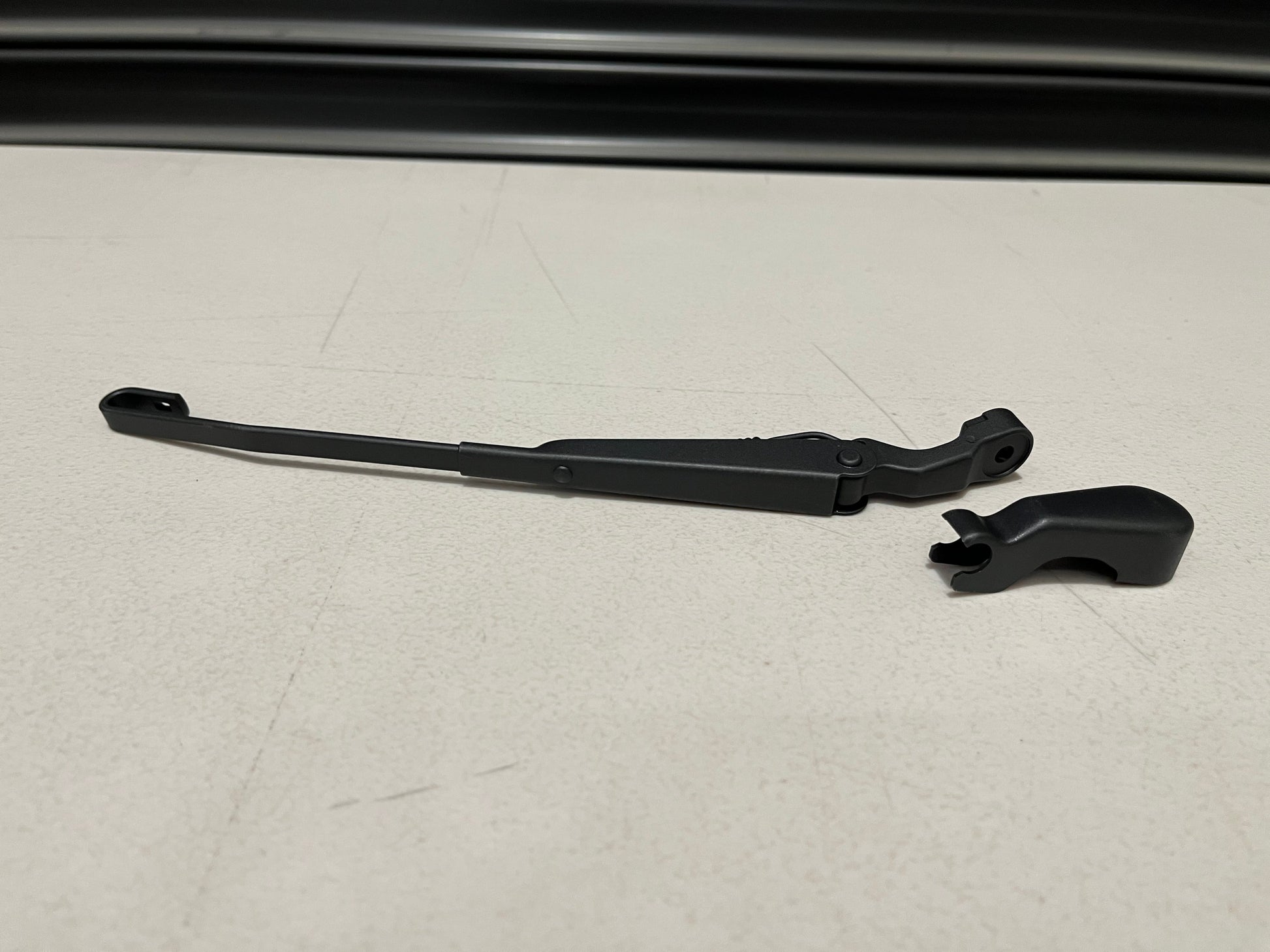 Rear Wiper Arm Assembly To Suit Mitsubishi Lancer Evolution 4 / 5 6 6.5 Cn9A Cp9A Exterior