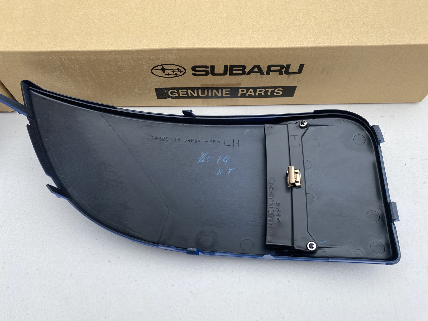 Front Bumper Fog Light Covers to suit Subaru WRX/STI MY03-05 - Vega Autosports