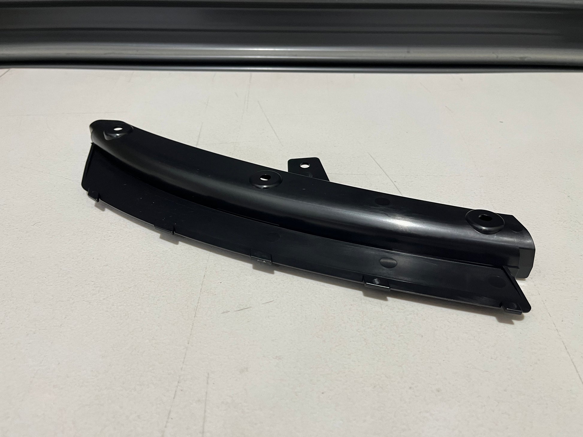 Front Lip Inner Rhs Trim To Suit Mitsubishi Lancer Evolution 9 Series 2 Exterior