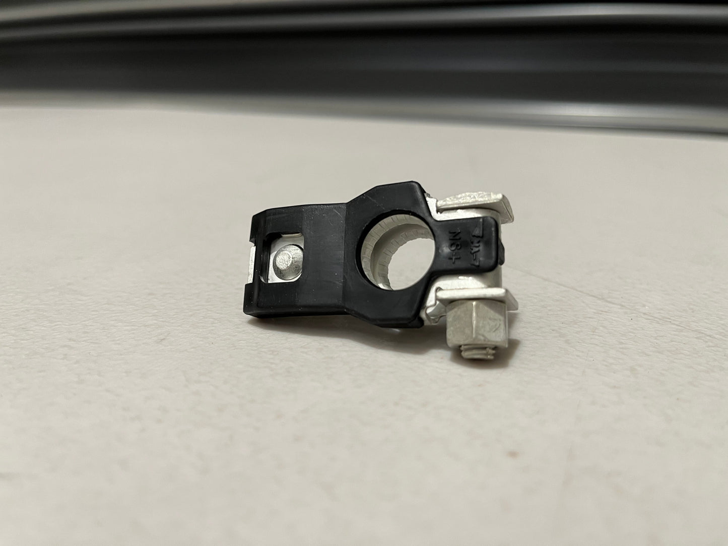 Positive Battery Terminal Connector (Small Post) To Suit Mitsubishi Lancer Evolution 7 / 8 9 Ct9A