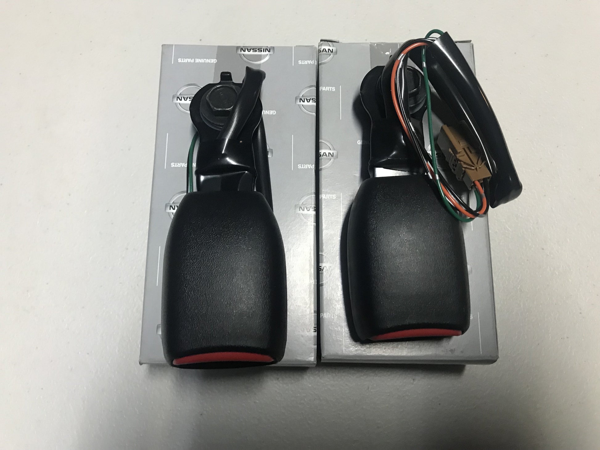 Front Seat Belt Set to suit Nissan Skyline R33 GTR / GTS-T / GTS - Vega Autosports