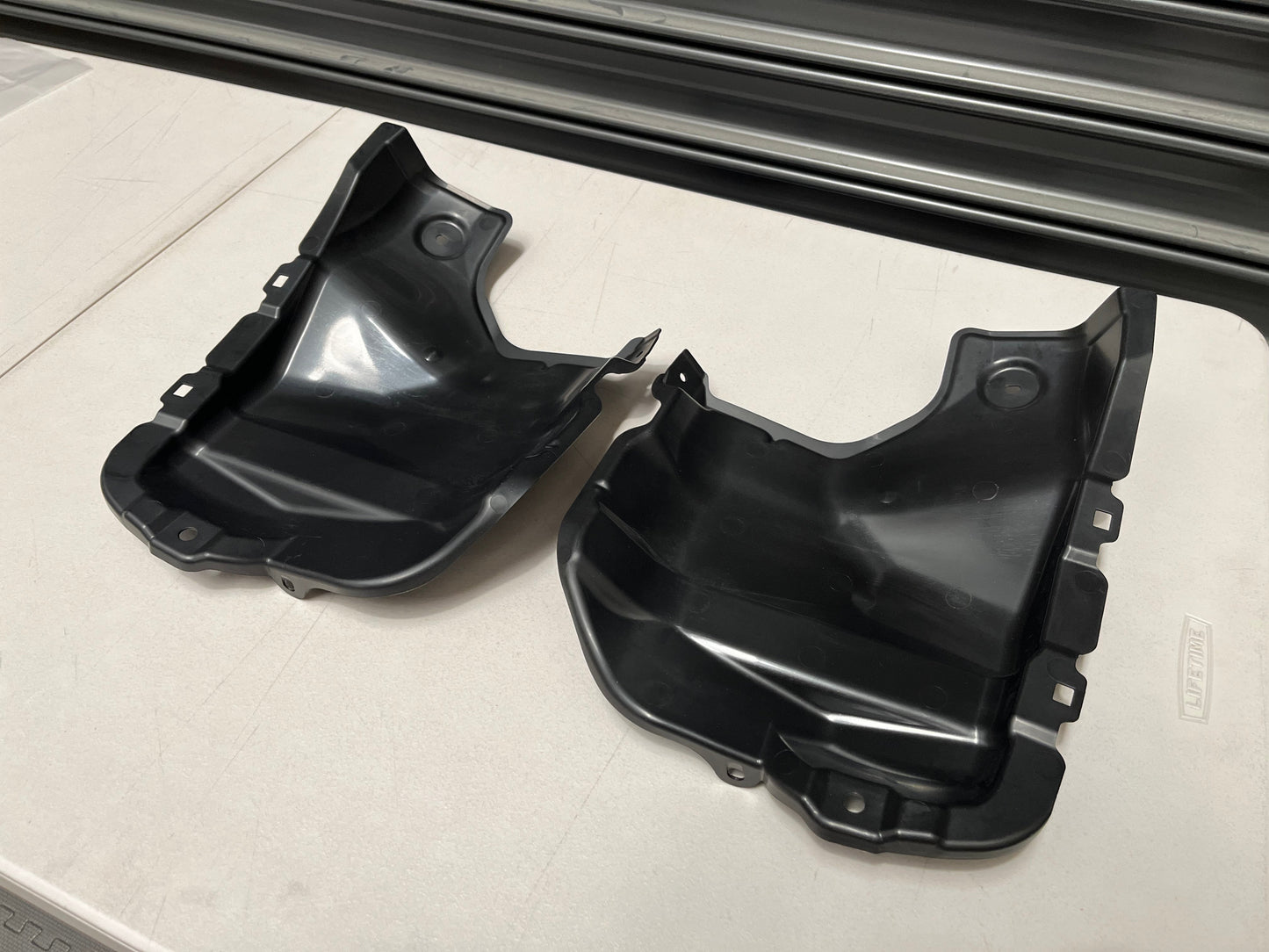 Rear Splash Guards Rhs / Lhs To Suit Mitsubishi Lancer Evolution 10 Cz4A Exterior