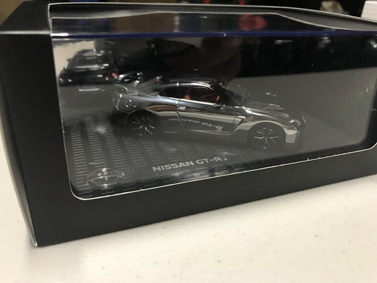 Genuine Nissan Skyline R35 GTR - Nismo Chrome 1/43 Model - Vega Autosports