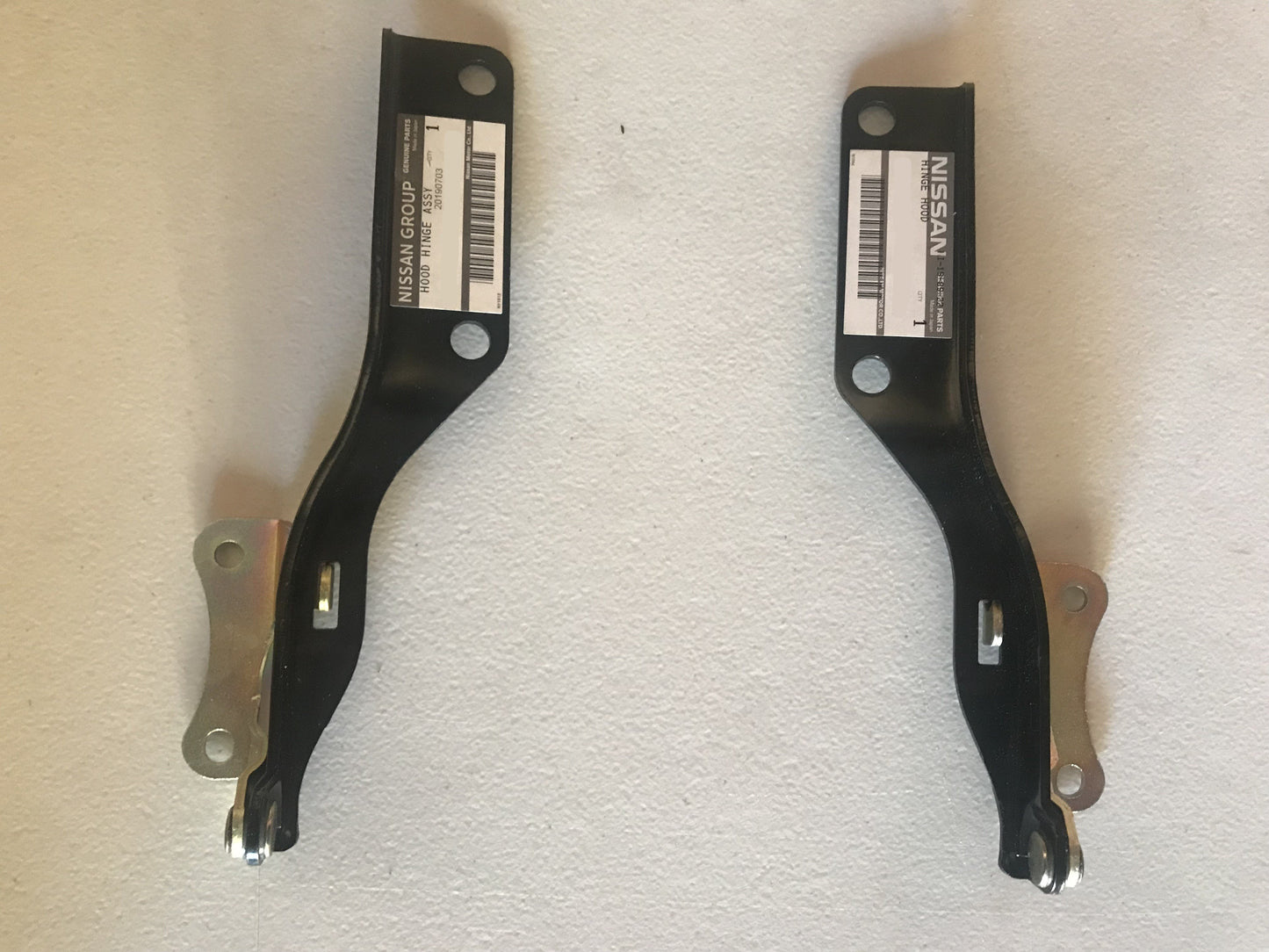 Hood Hinge Assembly (Pair) to suit Nissan Skyline R34 GTR - Vega Autosports