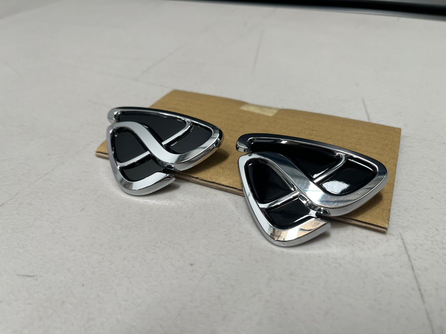 Front / Rear Black Efini Emblem To Suit Mazda Rx7 Fd3S 93-02 (F100-51-731A-00) Emblems Badges And