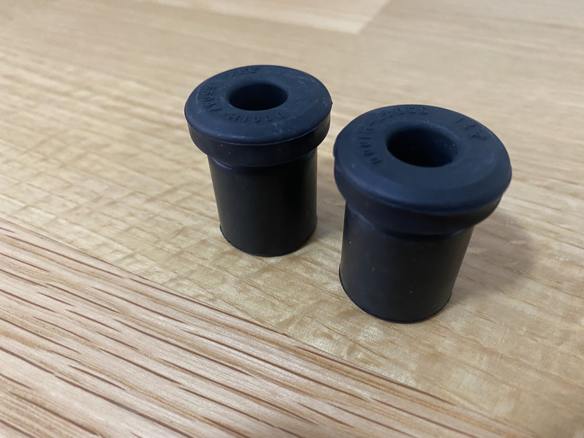 Leaf Spring Shackle Bushes (Rear Lower) Set (2-Piece) To Suit Datsun 1200 Ute B110 B120 Suspension