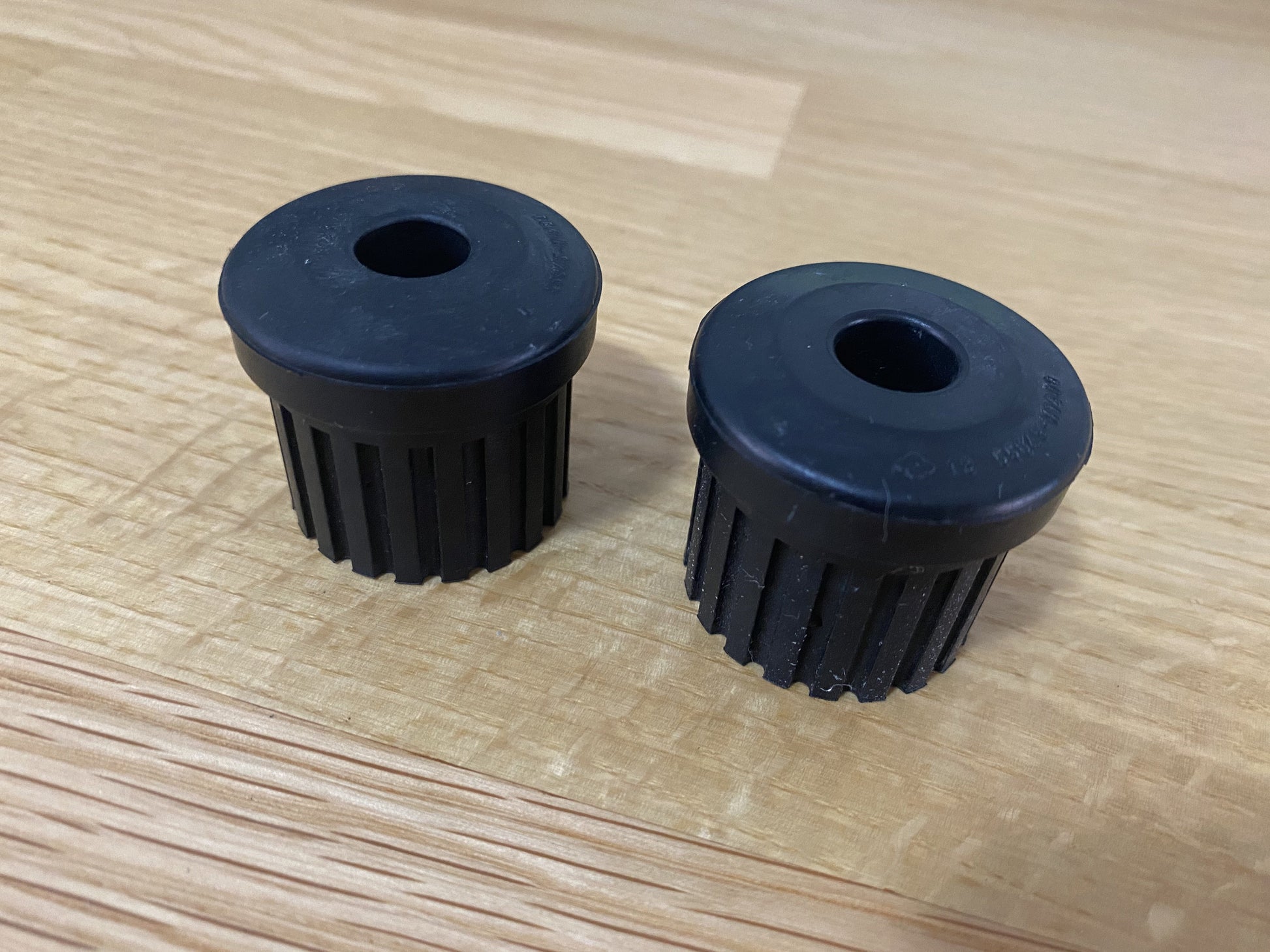 Leaf Spring Shackle Bushes (Rear Front) Set (2-Piece) To Suit Datsun 1200 Ute B110 B120 Steering And