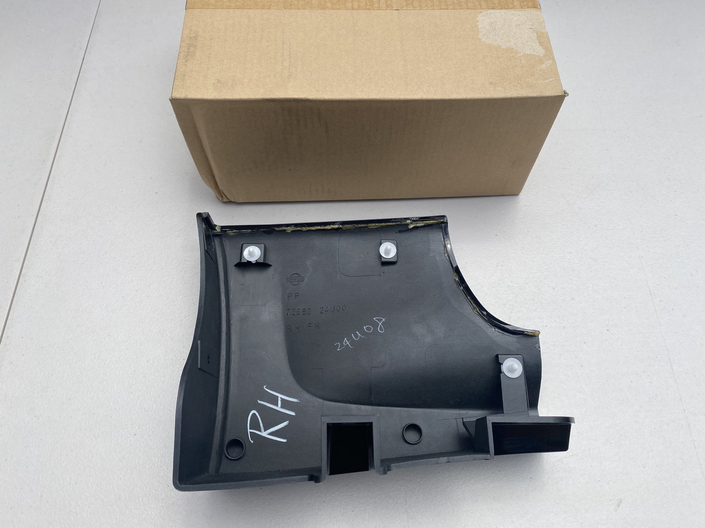 Side Skirt (Front Rhs) Kh3 To Suit Nissan Skyline R33 Gtr Exterior