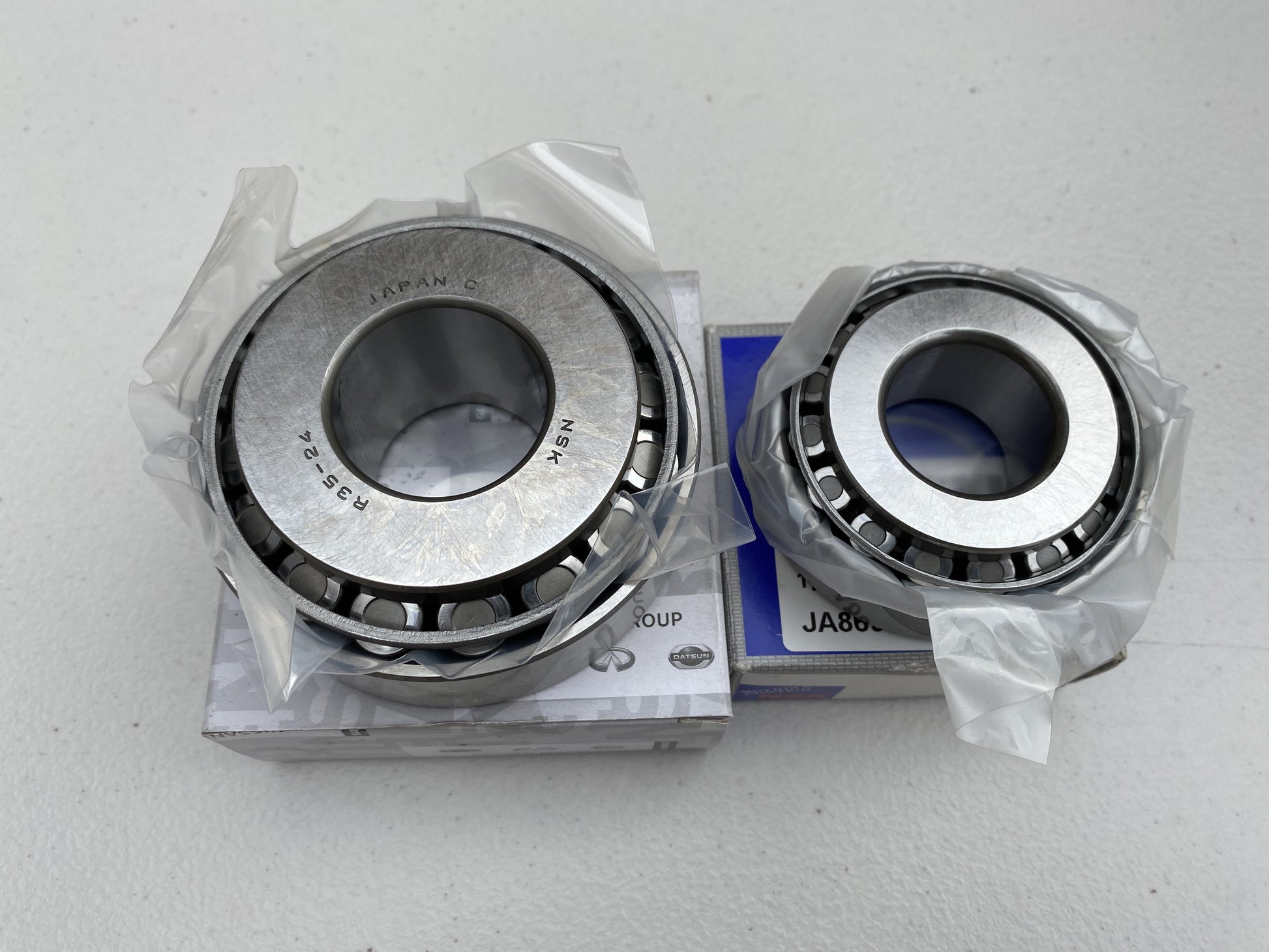 Genuine Nissan Rear Pinion Gear Diff Bearing Set (2-piece) R200 to suit Nissan Skyline R32 GTR / R33 GTR  / R34 GTR - Vega Autosports
