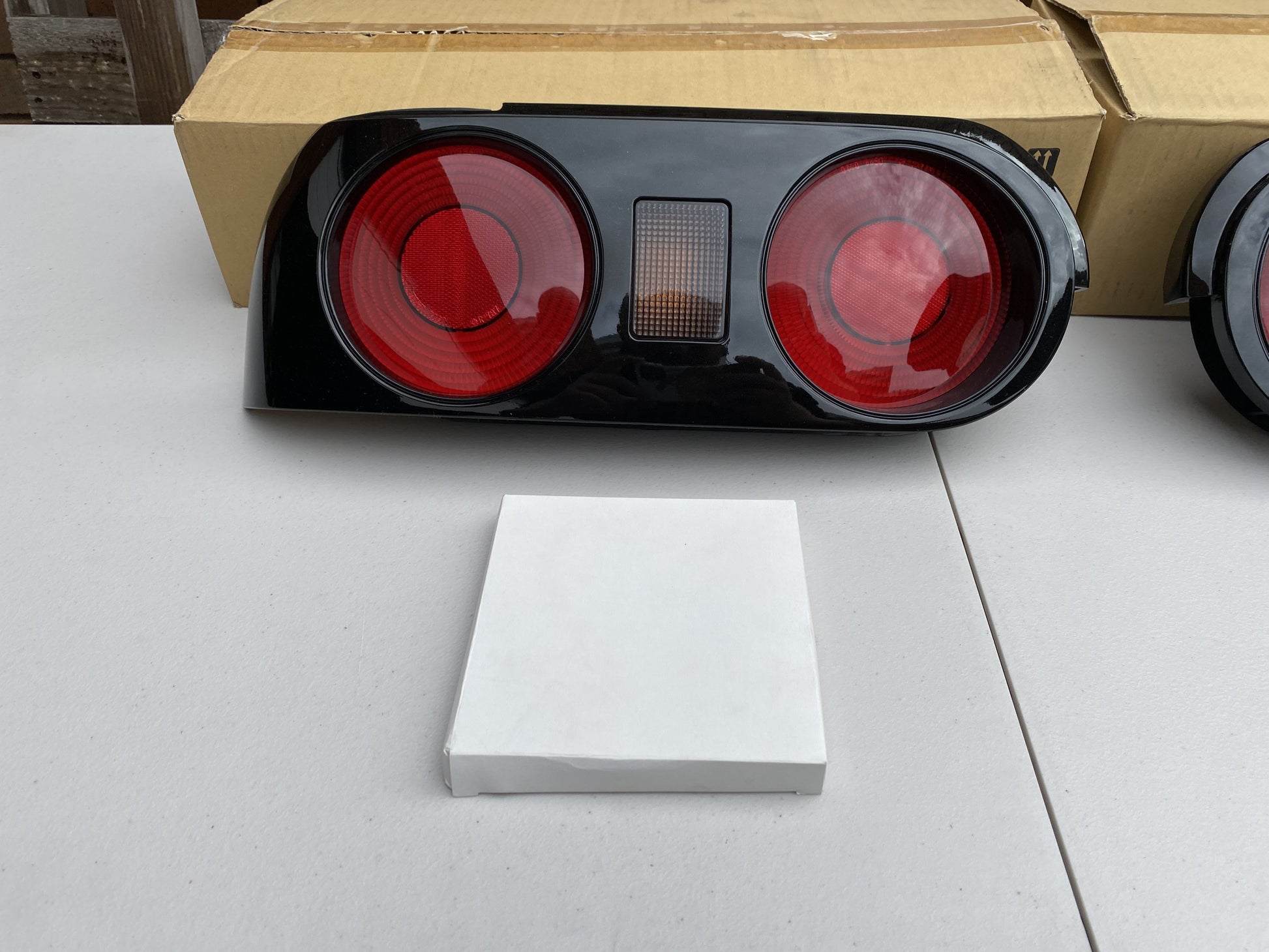 Tail Light Assembly Set & Cover (Rhs Lhs) To Suit Nissan Skyline R32 Gtr / Gts-T Gts Electrical