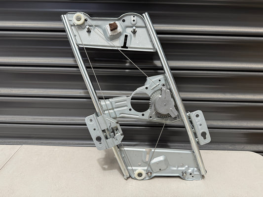 Door Window Regulator (RHS) to suit Nissan Skyline R32 GTR / GTS-T Coupe 80720-04U20 - Vega Autosports