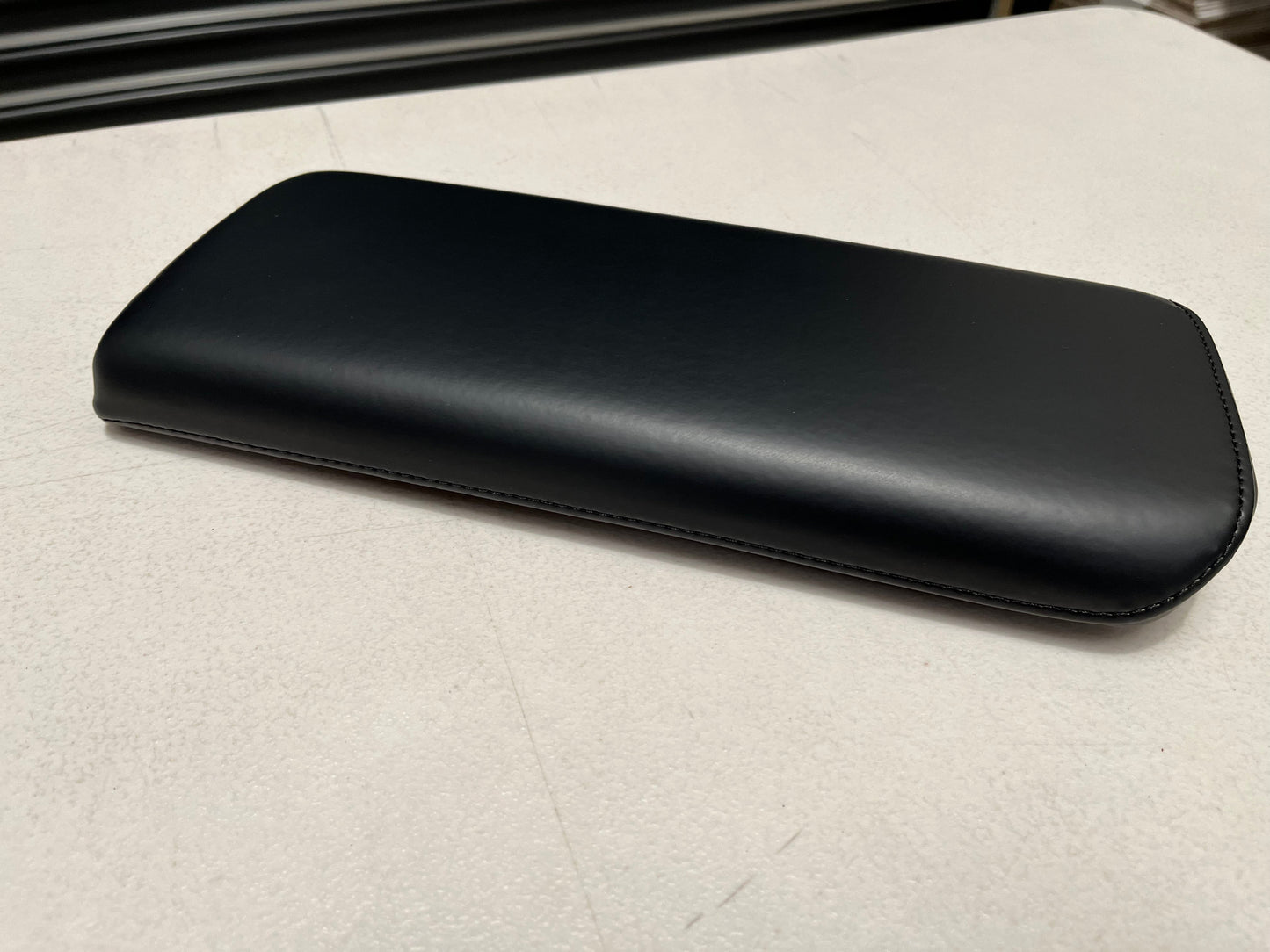 Floor Console Arm Rest To Suit Honda Nsx Na2 83405-Sl0-Z10Za Interior