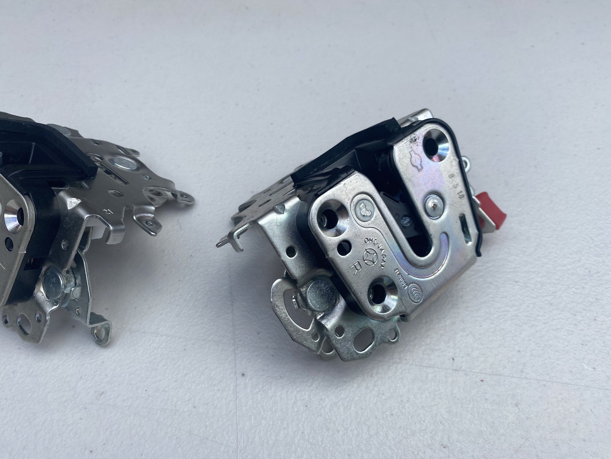 Internal Door Lock Assembly ( Front ) To Suit R34 Gtr / Gt-T Gt-V - Coupe Interior
