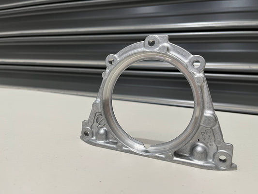 Rear Main Seal Retainer To Suit Mitsubishi Lancer Evolution 4 - 9 Cn9A Cp9A Ct9A Engine