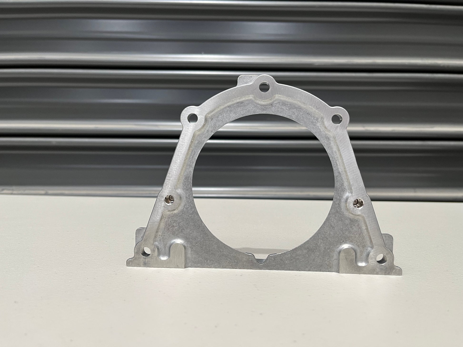 Rear Main Seal Retainer To Suit Mitsubishi Lancer Evolution 4 - 9 Cn9A Cp9A Ct9A Engine