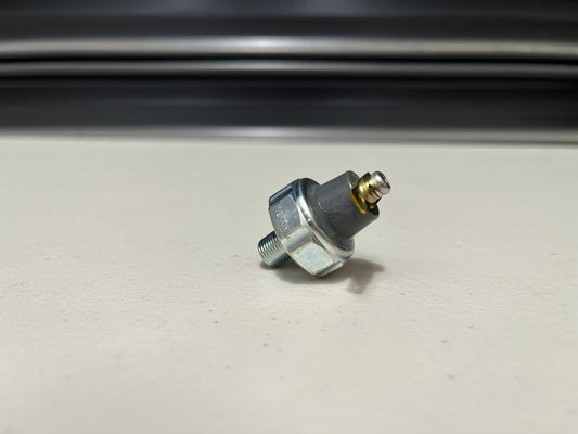 Oil Pressure Switch To Suit Mitsubishi Lancer Evolution 5 / 6 7 8 9 Cp9A Ct9A Electrical