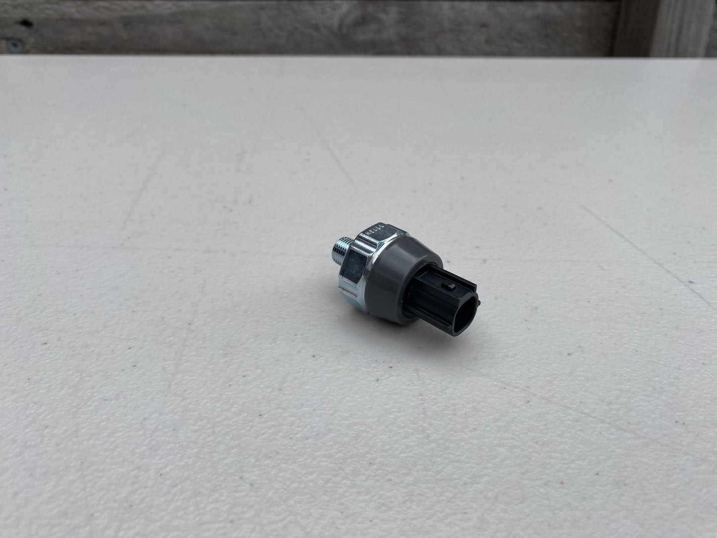 Engine Oil Pressure Sensor To Suit Nissan Silvia S15 / 370Z Z34 Skyline V35 V36 Models
