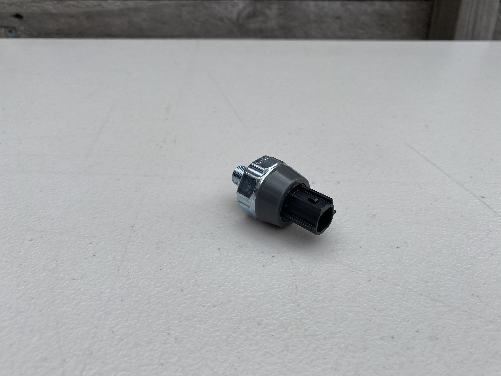 Engine Oil Pressure Sensor To Suit Nissan Silvia S15 / 370Z Z34 Skyline V35 V36 Models