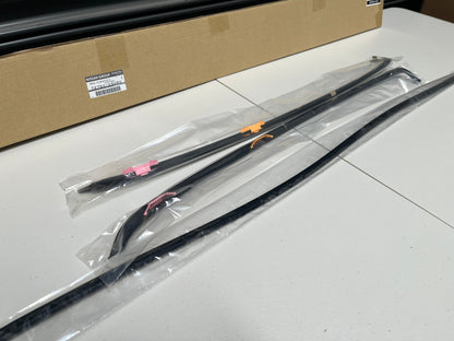 Front Windscreen Moulding Set (3-Piece) To Suit Nissan Skyline R32 Models 72750-04U60 Exterior