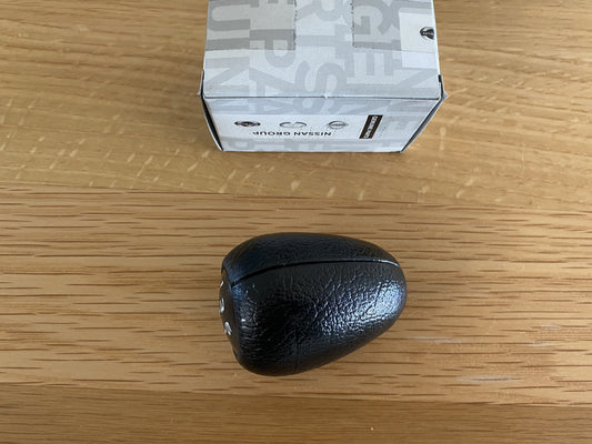 5 Speed Shift Knob to suit Nissan 240Z / 260Z / 280Z. DATSUN 1200 - Vega Autosports