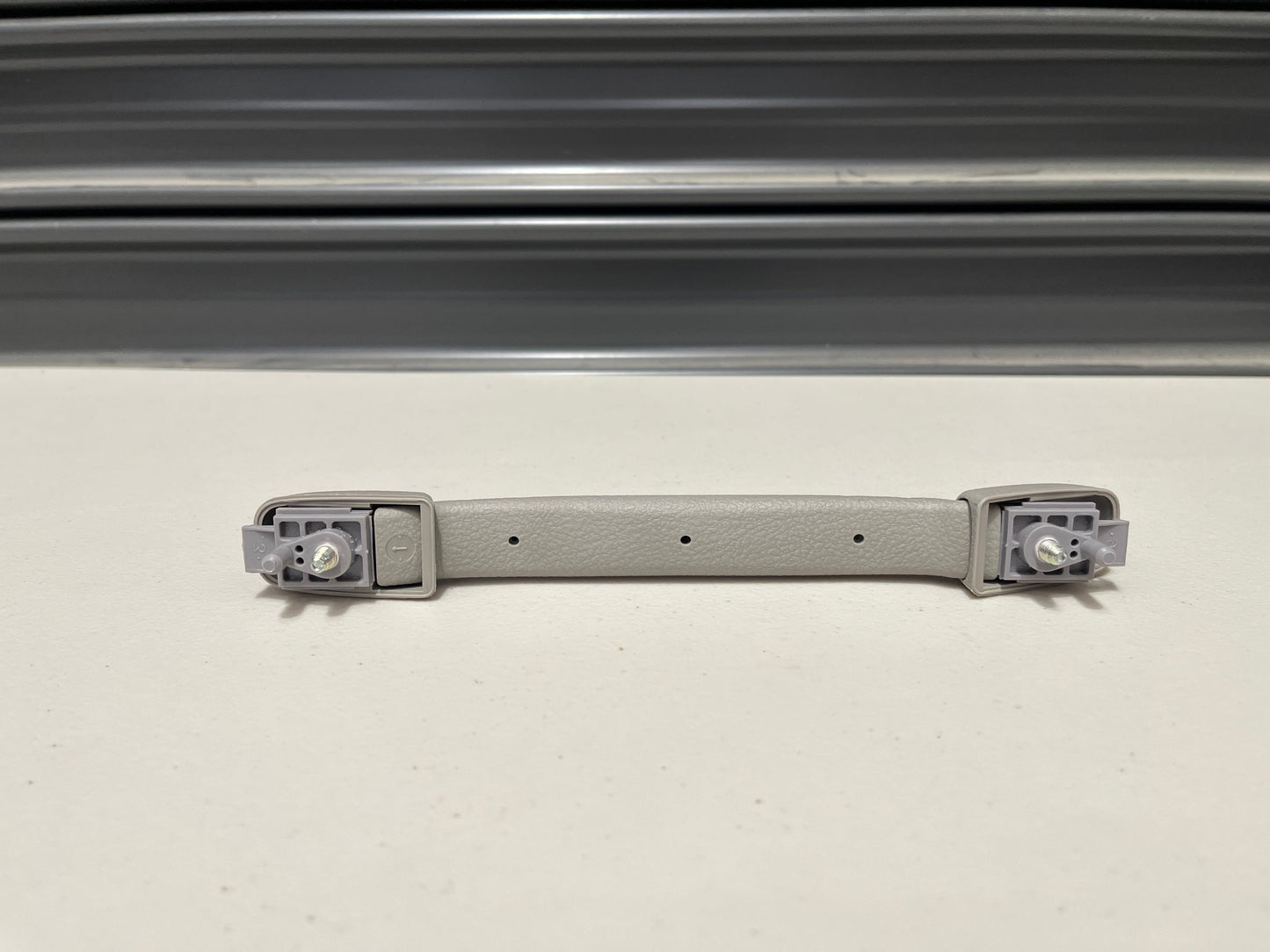 Rear Headliner Hand Grip Handle To Suit Nissan Skyline R32 Models 73940-9H300 Interior
