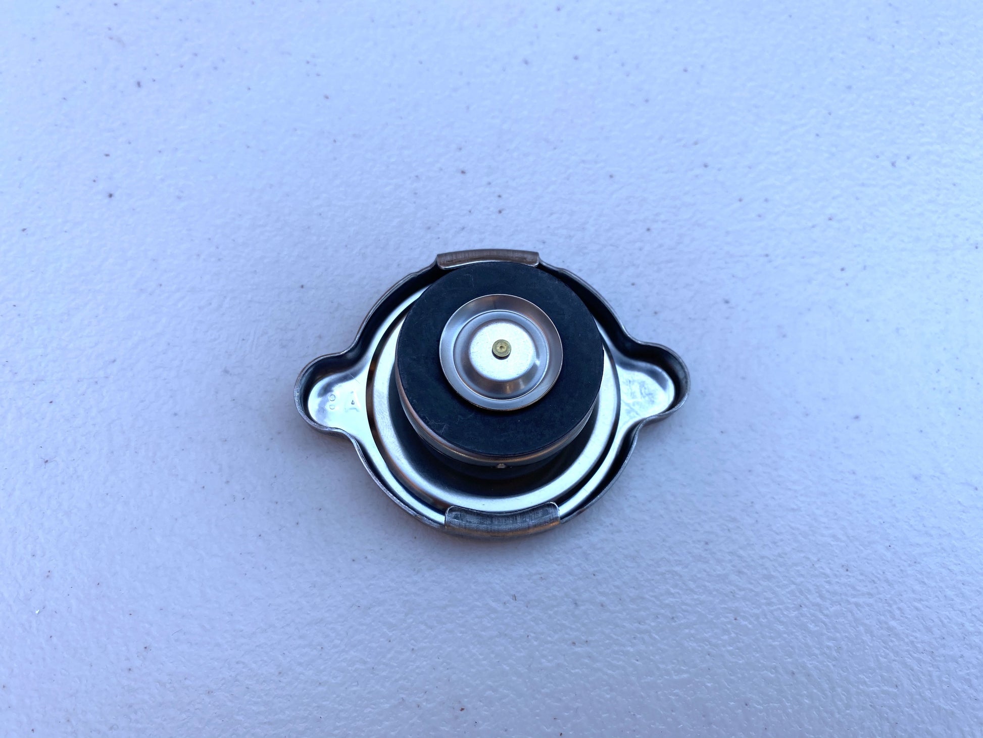 Radiator Cap Genuine to suit Datsun 1200 B110 B310 A12 A15 L20 510 240Z - Vega Autosports