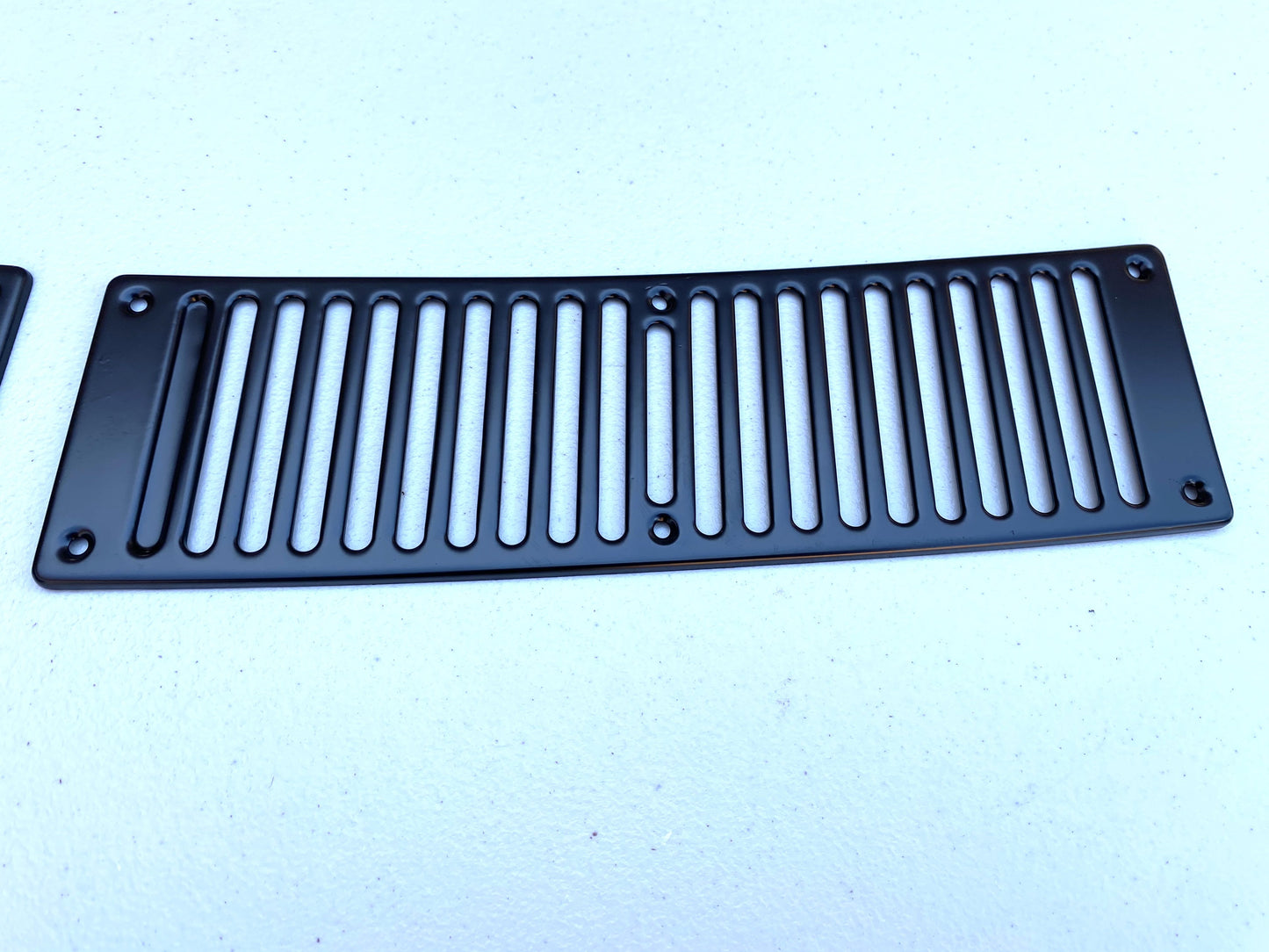 Cowl Top Grille RHS/LHS to suit Nissan Datsun B110 Sedan, B120 Datsun 1200 / Ute - Vega Autosports