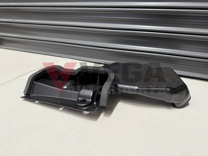 Air Intake Duct to suit Nissan Skyline R34 GTR 16554 AA300 Engine