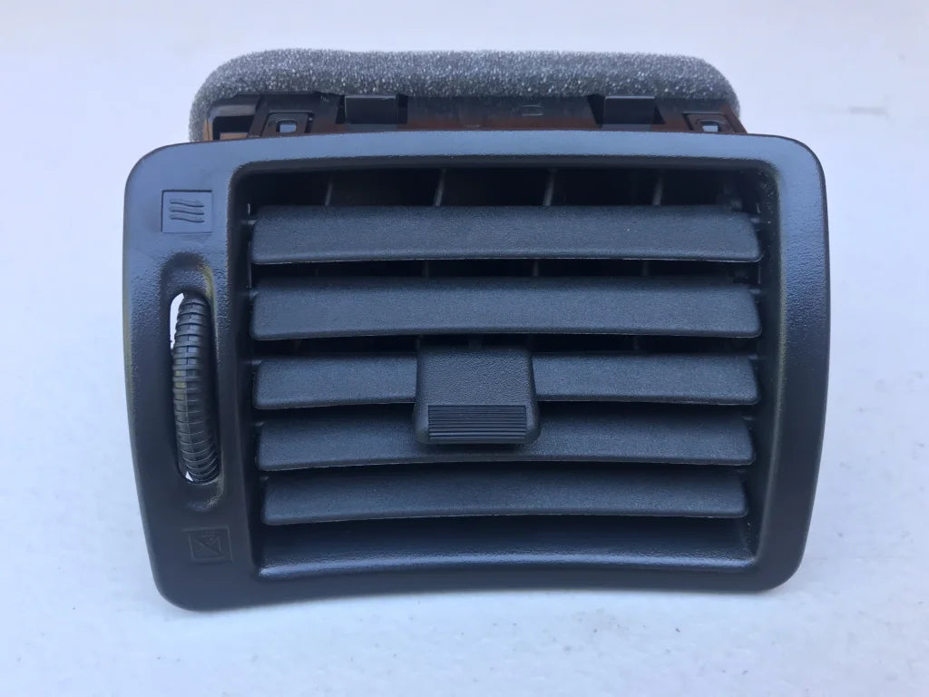 Air Vent (LHS / Passenger) to suit Nissan Skyline R32 (All) - Vega Autosports