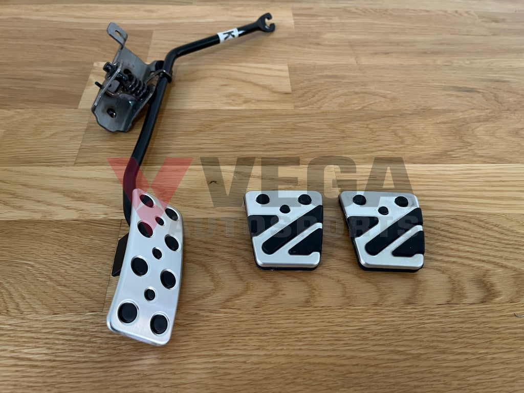 Aluminium Pedal Set (3 Piece) To Suit Mitsubishi Lancer Evolution 8 / 9 Ct9A Engine