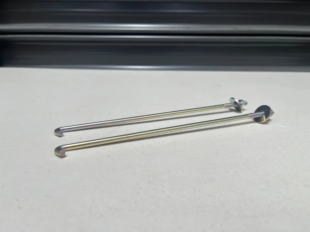 Battery L Bolt Bracket Set To Suit Mitsubishi Lancer Evolution 4 / 5 6 Cp9A Mb241245 Electrical