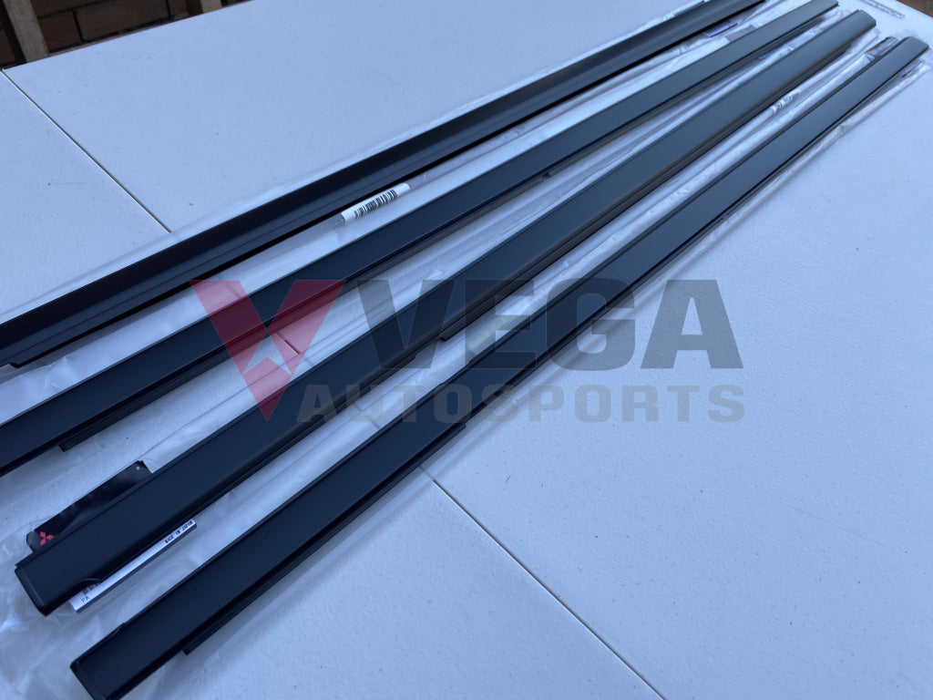 Belt / Waist Mould Set (4-Piece) to suit Mitsubishi Lancer Evolution 7 / 8 / 9 CT9A - Vega Autosports