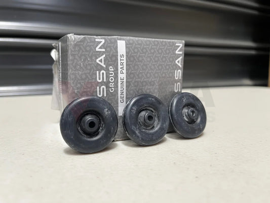 Bonnet Choke Speed Wire Grommet Rubbers To Suit Datsun 1200 B110 B120 01651-00091 Nuts / Bolts