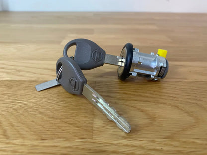 Boot Lock To Suit Nissan Skyline R34 Models (All) Interior