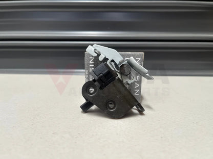 Boot Lower Striker Plate To Suit Nissan Silvia S15 84620-85F00 Interior