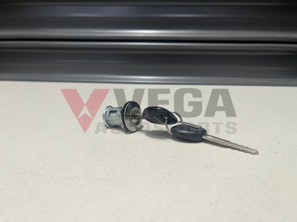 Boot / Truck Lock to suit Mitsubishi Lancer Evolution 7 / 8 / 9 MR286178 Exterior