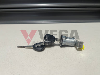 Boot / Truck Lock to suit Mitsubishi Lancer Evolution 7 / 8 / 9 MR286178 Exterior