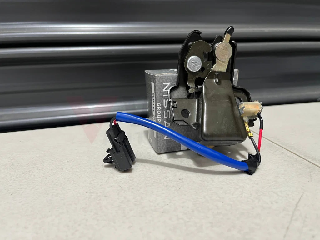 Boot Trunk Latch Striker Plate To Suit Nissan Skyline R33 Models 84630-84630-15U00 Interior
