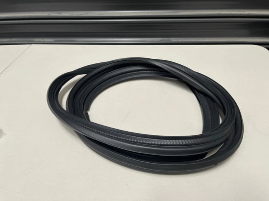 Boot / Trunk Weather Strip To Suit Mitsubishi Lancer Evolution 7 8 9 Ct9A Mr526269 Interior