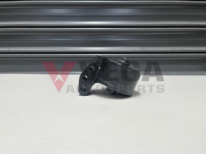 Bracket Engine Front Mount Rhs To Suit Mitsubishi Lancer Evolution 4 / 5 6 Mr197532 Differential