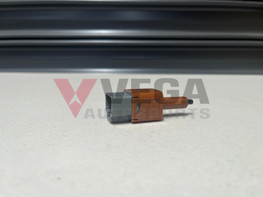 Brake Light Switch To Suit Nissan 370Z R35 Gtr 25320-Jn00A Electrical