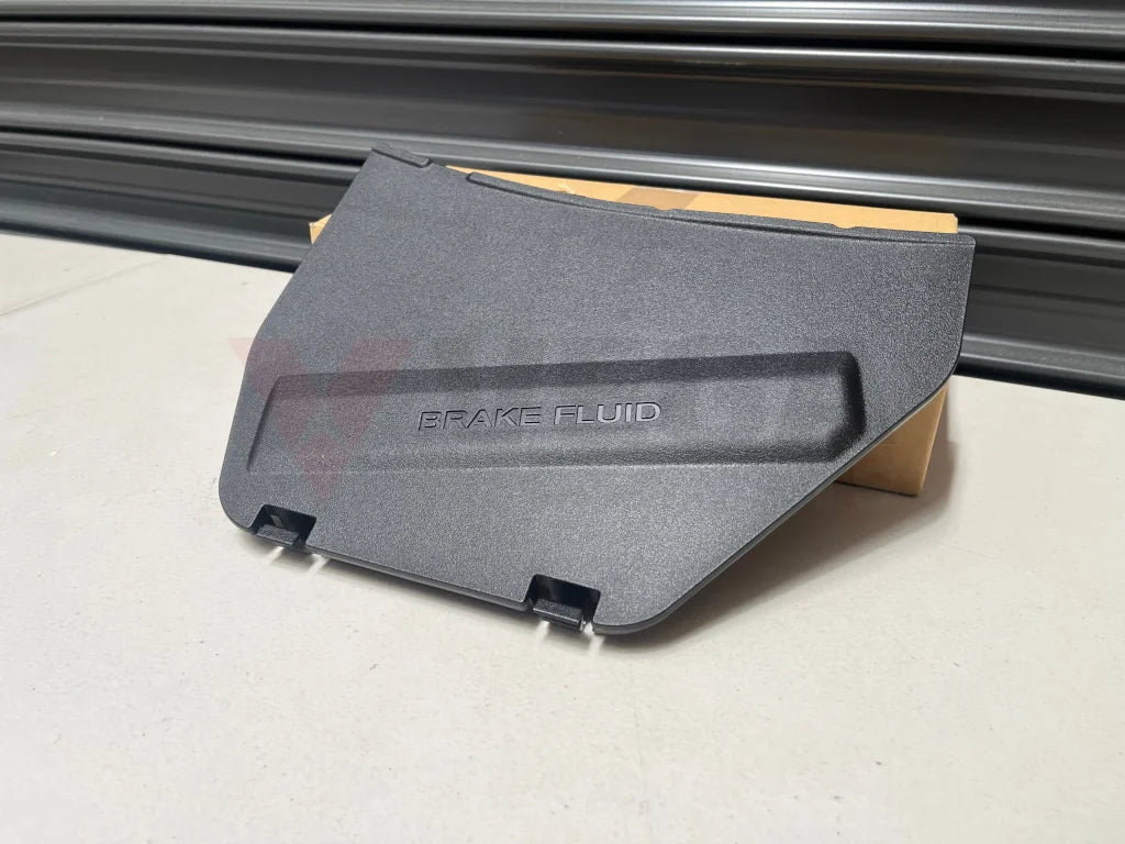 Brake Master Cylinder Cover To Suit Nissan R35 Gtr 2009-2024 65275-Jf00A Exterior