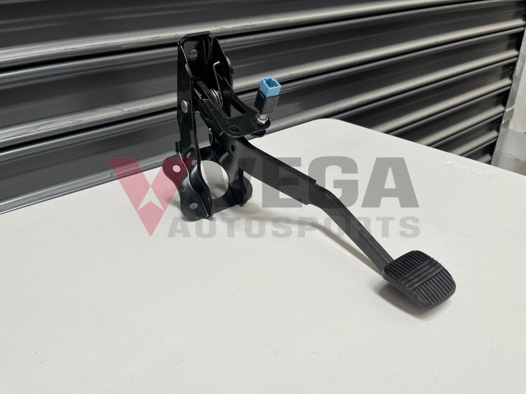 Brake Pedal Assembly To Suit Nissan Skyline R34 Gt-T - Manual 46501-Aa000 Gearbox And Transmission